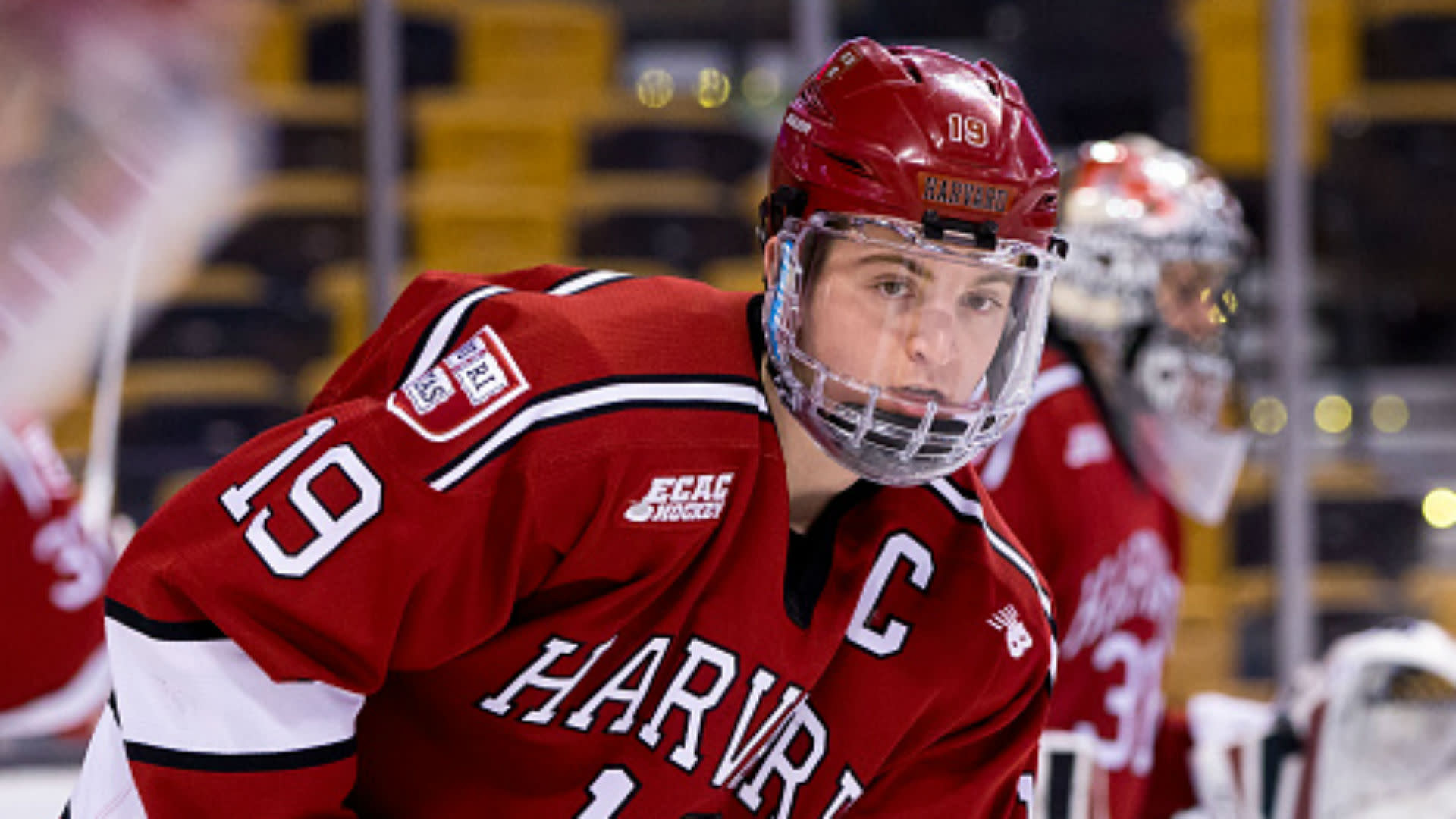 Top college player Jimmy Vesey signs with Rangers